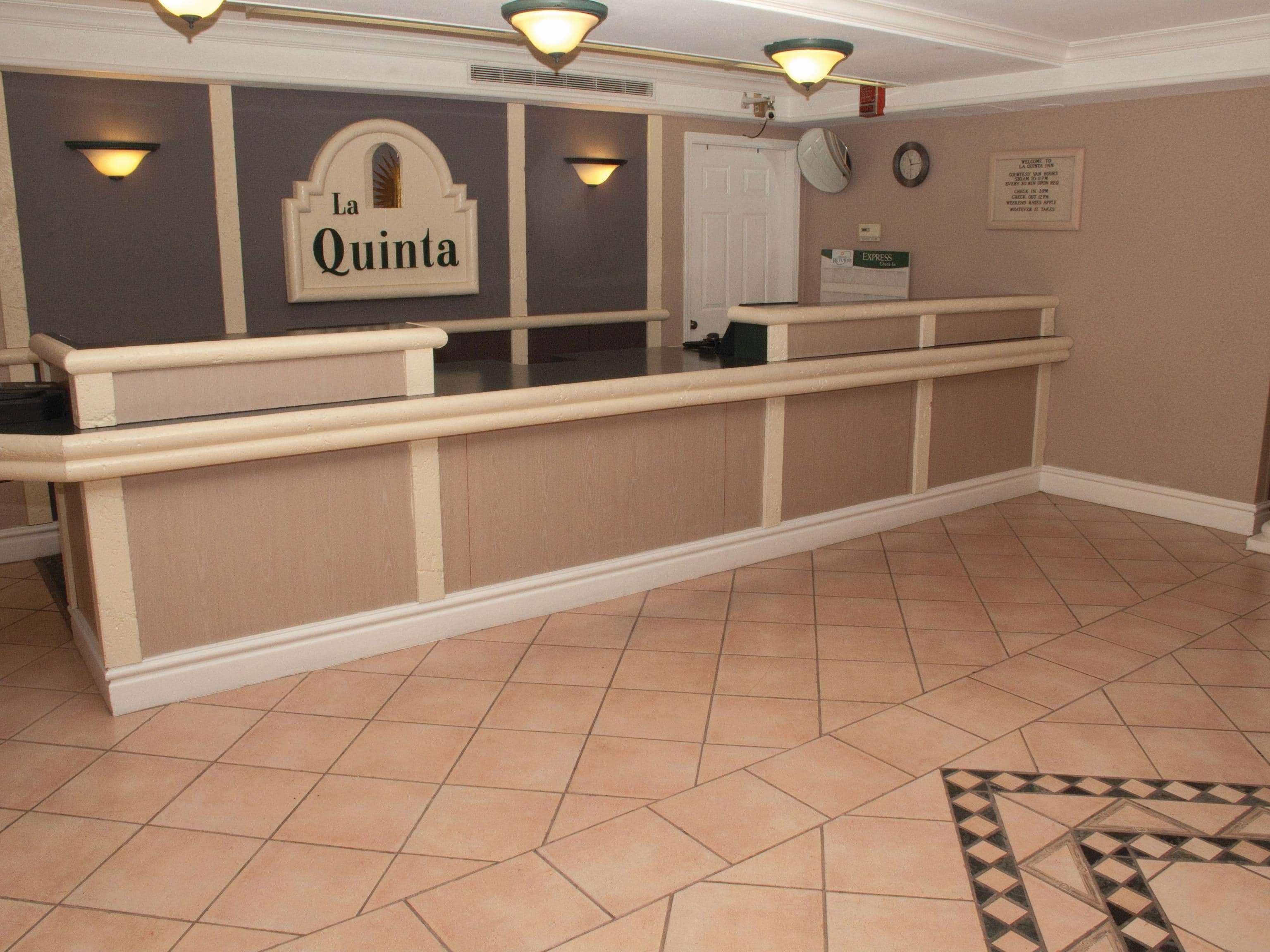 La Quinta Inn By Wyndham Reno Extérieur photo